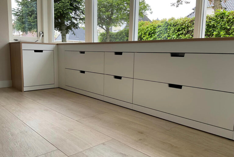 MHF maatwerk Mark Hoff meubelmaker houtbewerking Woninginrichting woonkamer
