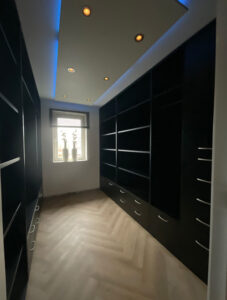 MHF maatwerk Mark Hoff meubelmaker houtbewerking Woninginrichting slaapkamer inloopkast