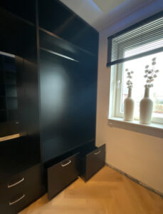 MHF maatwerk Mark Hoff meubelmaker houtbewerking Woninginrichting slaapkamer inloopkast