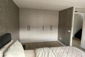 MHF maatwerk Mark Hoff meubelmaker houtbewerking Woninginrichting slaapkamer Kledingkast