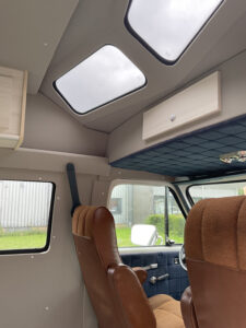 MHF maatwerk Mark Hoff meubelmaker houtbewerking Camperbouw camperinterieur Chevrolet