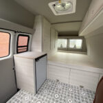 MHF maatwerk Mark Hoff meubelmaker houtbewerking Camperbouw camperinterieur Chevrolet