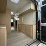 MHF maatwerk Mark Hoff meubelmaker houtbewerking Camperbouw camperinterieur Citroën Jumper L3H2