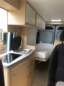 MHF maatwerk Mark Hoff meubelmaker houtbewerking Camperbouw camperinterieur Fiat Ducato