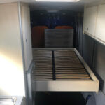 MHF maatwerk Mark Hoff meubelmaker houtbewerking Camperbouw camperinterieur Ford met Hefbed