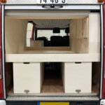 MHF maatwerk Mark Hoff meubelmaker houtbewerking Camperbouw camperinterieur Mercedes 310 brandweerbus buscamper