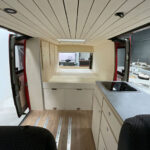 MHF maatwerk Mark Hoff meubelmaker houtbewerking Camperbouw camperinterieur Mercedes 310 brandweerbus buscamper