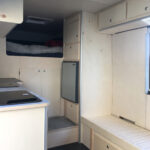 MHF maatwerk Mark Hoff meubelmaker houtbewerking Camperbouw camperinterieur Mercedes L3H2 uitschuifbed verdieping