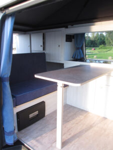 MHF maatwerk Mark Hoff meubelmaker houtbewerking Camperbouw camperinterieur Volkswagen
