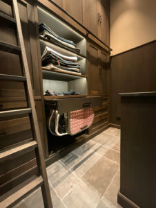 MHF maatwerk Mark Hoff meubelmaker houtbewerking Specials zadelkamer eiken eikenhout