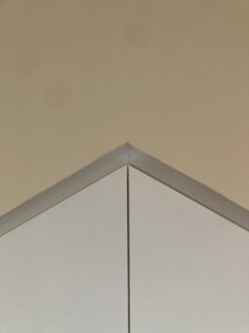 MHF maatwerk Mark Hoff meubelmaker houtbewerking Woninginrichting slaapkamer zolder Kledingwand